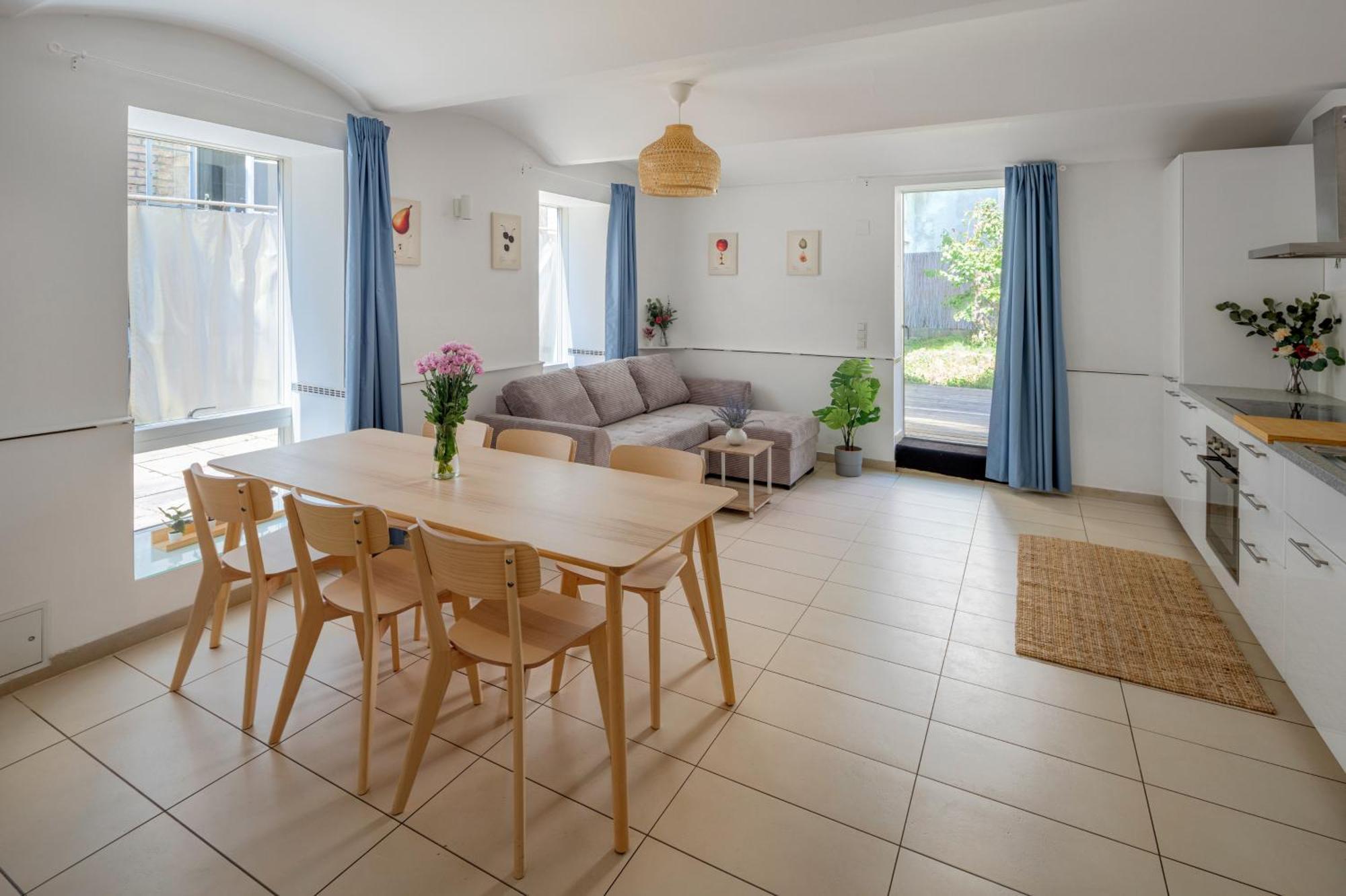 Gemuetliches, Ruhiges Apartment - 90M2 Mit Garten Und Terrasse Wina Bagian luar foto