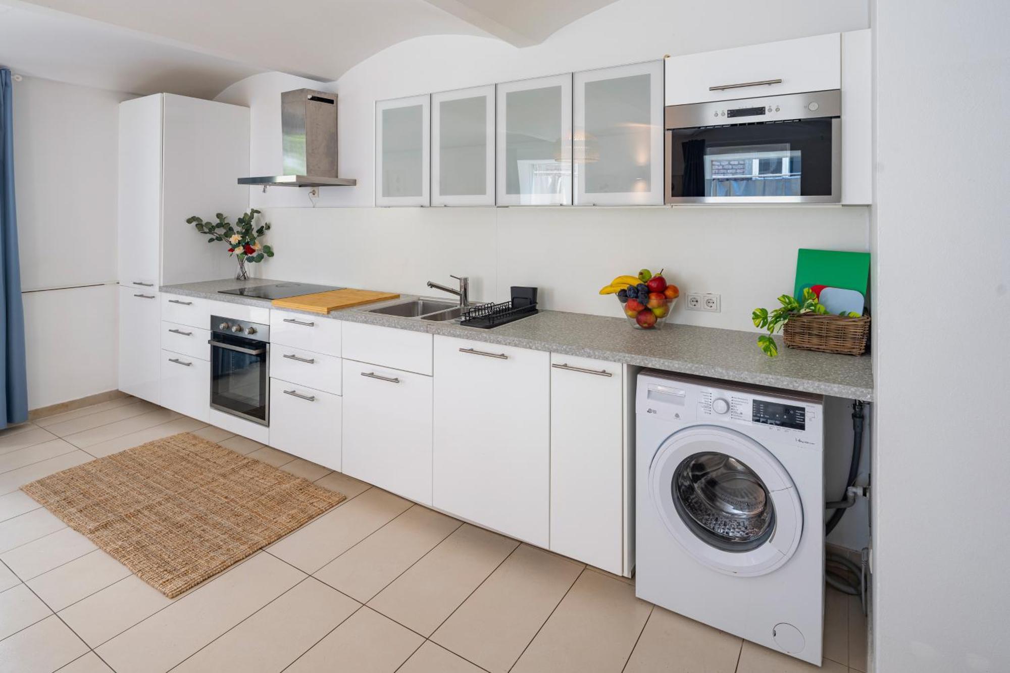 Gemuetliches, Ruhiges Apartment - 90M2 Mit Garten Und Terrasse Wina Bagian luar foto